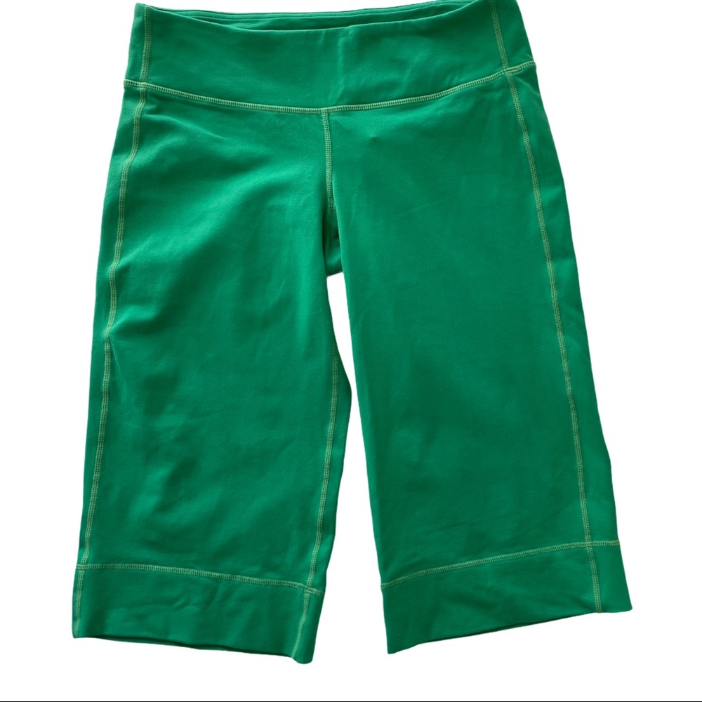 Vintage Luluemon Green sz 6 crop